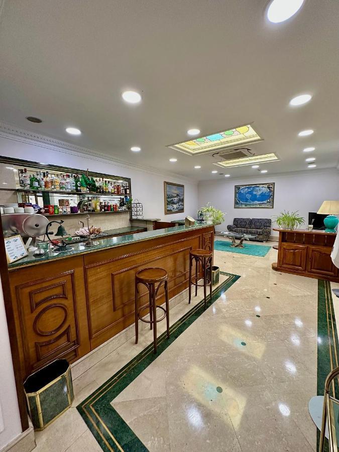 Hotel Principe Di Piemonte Рим Екстериор снимка