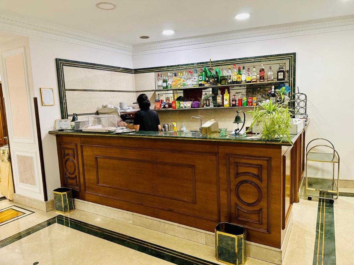 Hotel Principe Di Piemonte Рим Екстериор снимка