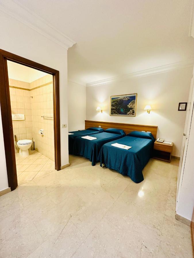 Hotel Principe Di Piemonte Рим Екстериор снимка