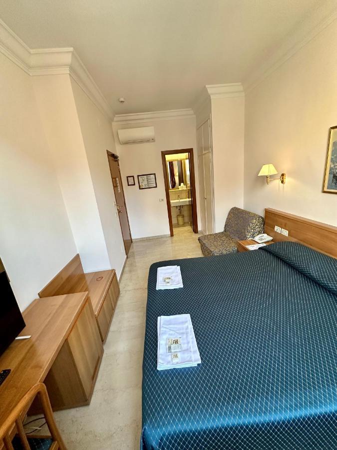 Hotel Principe Di Piemonte Рим Екстериор снимка