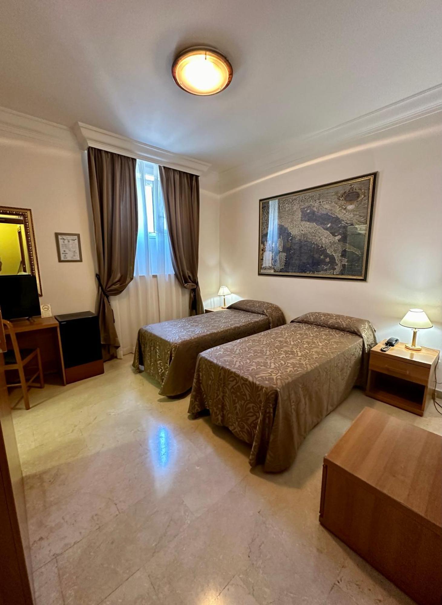 Hotel Principe Di Piemonte Рим Екстериор снимка